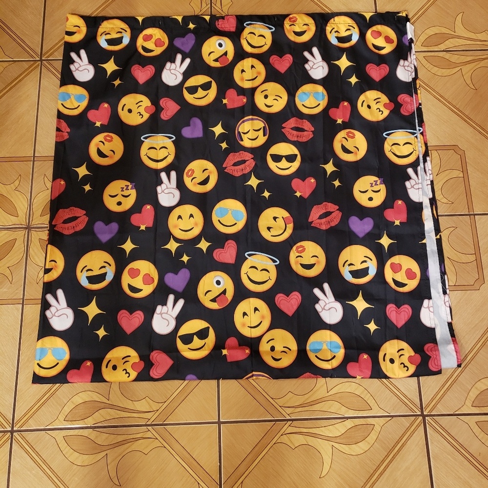 Emoji Shower Curtain w/ Hooks